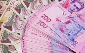 НБУ на 17 серпня зміцнив курс гривні до 25,57 грн/долар