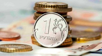 Російський рубль не відреагував на рішення Мінфіну про рекордну купівлю валюти в червні