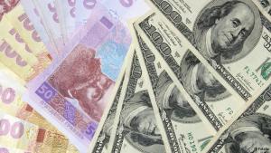 Курс доллара в обменниках вырос доллар вырос до 10,5-11 грн.