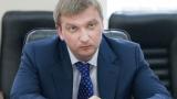 Петренко объяснил, зачем РФ заочно &laquo;арестовала&raquo; Яценюка