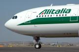 Крупнейшая итальянская авиакомпания Alitalia вернулась в Украину