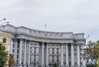 У МЗС України прокоментували зволікання з затвердженням нового посла Угорщини