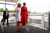 Трамп похвалил физическую форму супруги Макрона