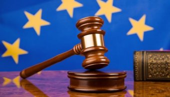 Суд ЕС признал законным замораживание активов Януковича и его сына