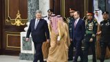 Порошенка в Саудівській Аравії нагороджено орденом першого короля