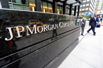 JPMorgan выплатит властям США $100 млн