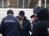 В Одеській області на хабарі у 160 тис. гривень затримали державного аудитора