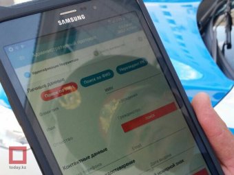 Выписывать штрафы на планшетах за нарушения ПДД будут полицейские  в Казахстане