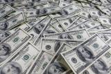 Економіст пояснив, чому топ-чиновники зберігають гроші не у гривні