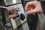 Жетоны в киевском метро заменят билеты с QR-кодом