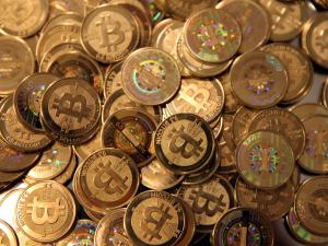 Россия запретила гражданам пользоваться Bitcoin