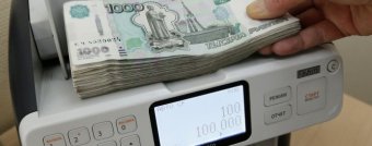 Bloomberg: Рубль став найслабшою валютою на пострадянському просторі, гривня — найсильнішою