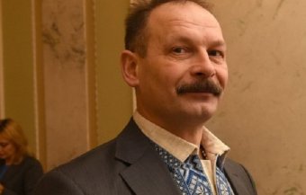 Нардепа от БПП Барну забросали яйцами под Радой