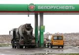 Беларусь привязала цену бензина к курсу доллара