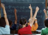 На освіті дітей не зекономиш: українські чиновники викладають мільйони на навчання за кордоном