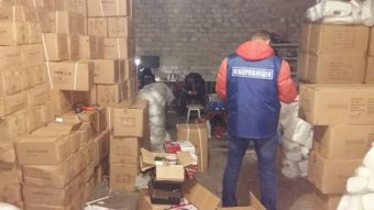 В Украине массово подделывали бытовую химию и сбывали через интернет