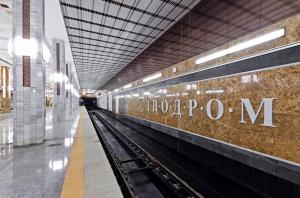Київський метрополітен закриє по одному з виходів на станціях «Житомирська» та «Іподром»