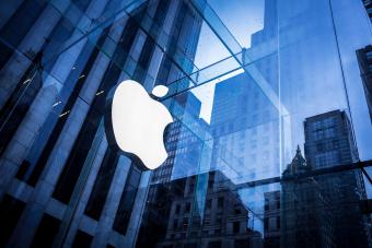 Apple может перенести производство iPhone в США