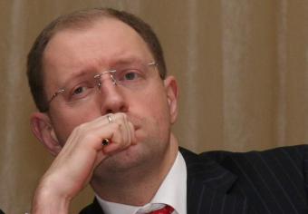 А.Яценюк задекларував свої доходи за 2013 р.