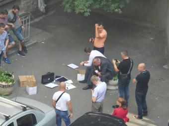 В Киеве на Банковой задержали мужчину с крупной взяткой
